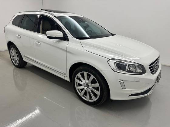 VOLVO XC60 2.0 T6 INSCRIPTION TURBO GASOLINA 4P AUTOMÁTICO VOLVO XC60 2.0 T6 INSCRIPTION TURBO GASOLINA 4P AUTOMÁTICO